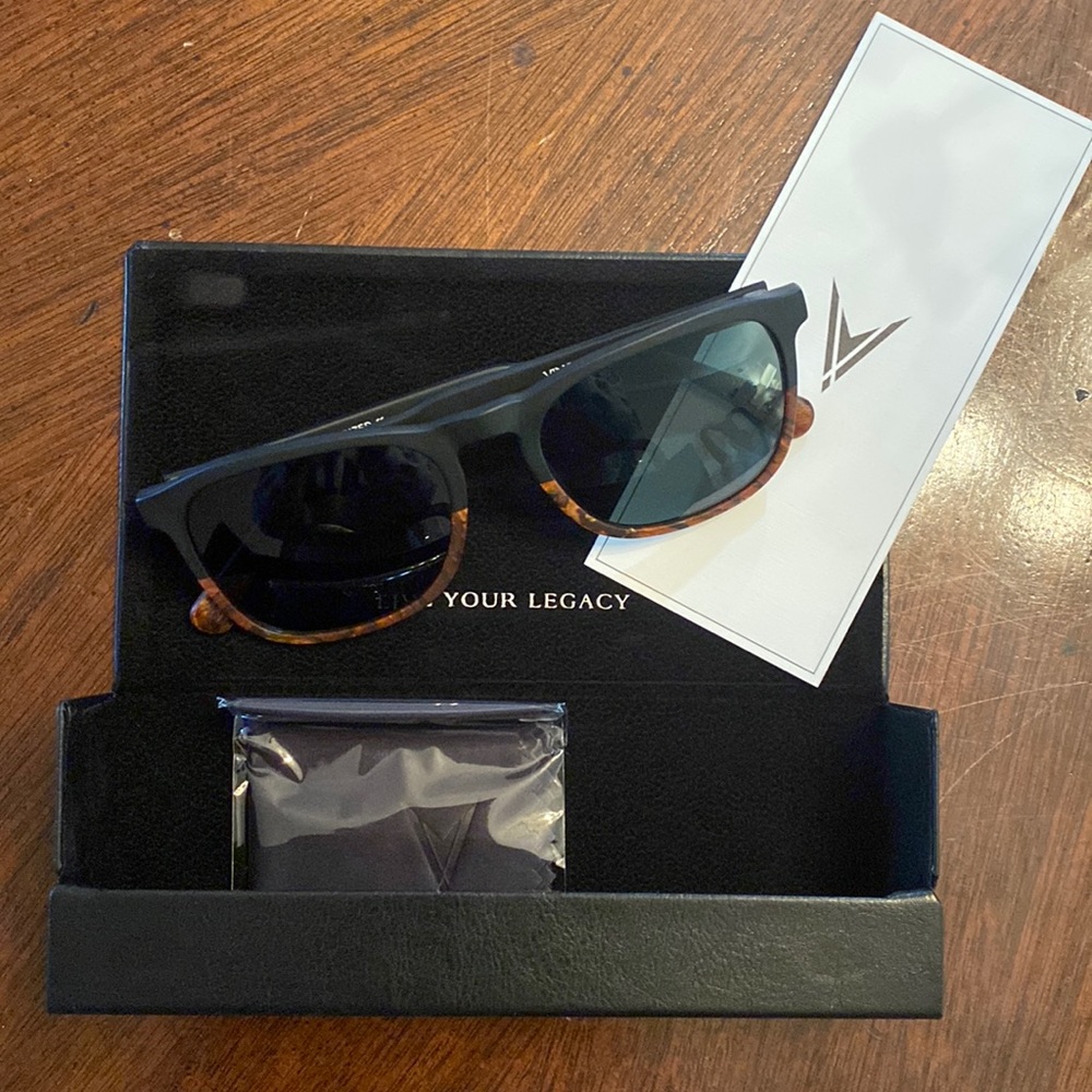 Vincero Men’s Sunglasses